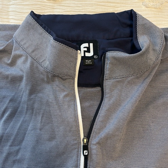 FootJoy long sleeve 1/4 - Picture 2 of 3
